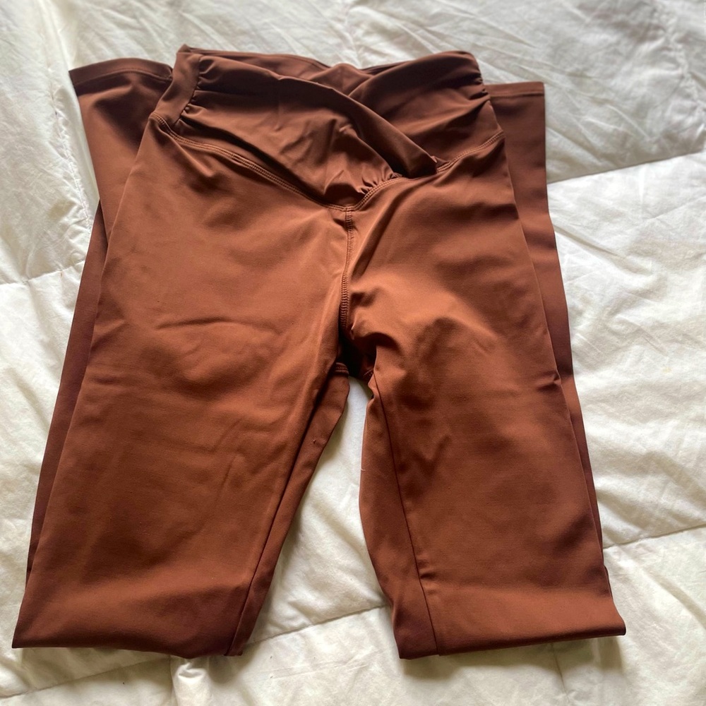 Brown XS Pacsun,sun wear leggings with v waste band